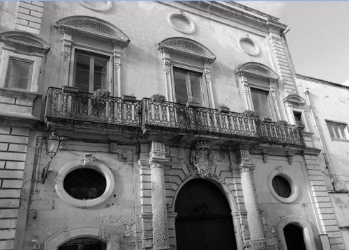 Palazzo Tondi-Vignola