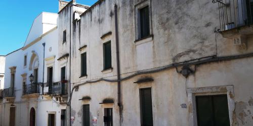 De Vito Alley - Cavoti Square