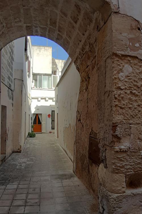 Gabbiai Court - Santo Stefano Street