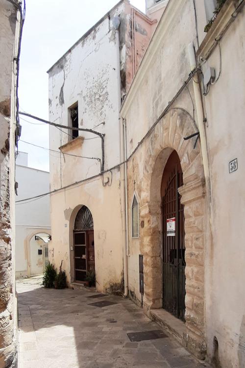 Vignola Courtyard - Vignola Streat