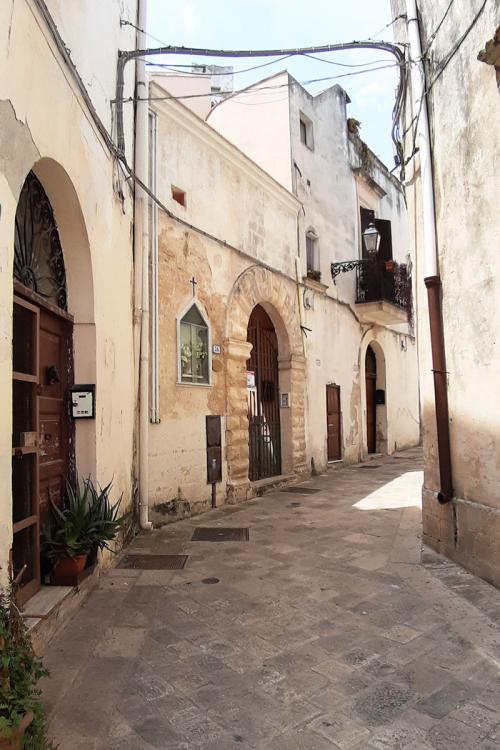 Vignola Courtyard - Vignola Streat