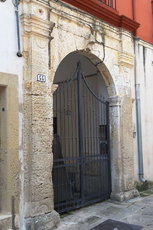 Courtyard 6 D'Aruca Street