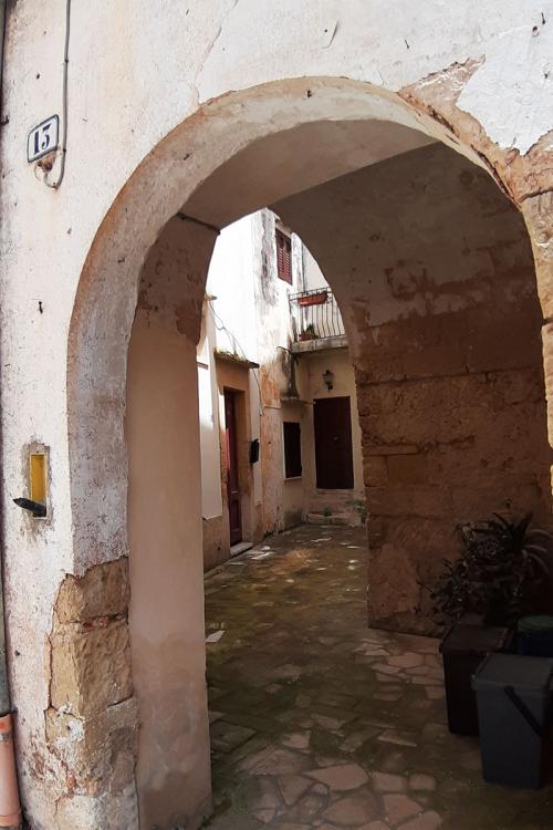 Courtyard – Nicolò Ferrando Street