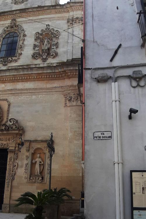 Courtyard – Nicolò Ferrando Street