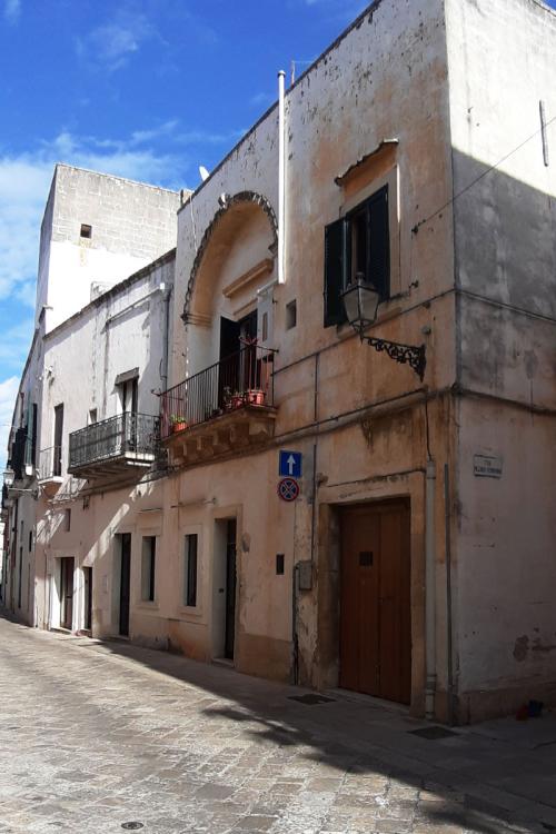 Courtyard – Nicolò Ferrando Street