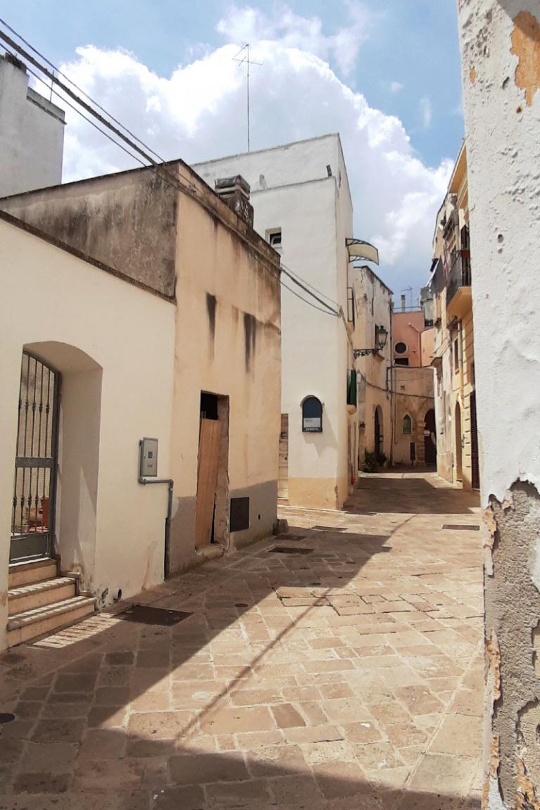 Vignola Courtyard - Vignola Streat